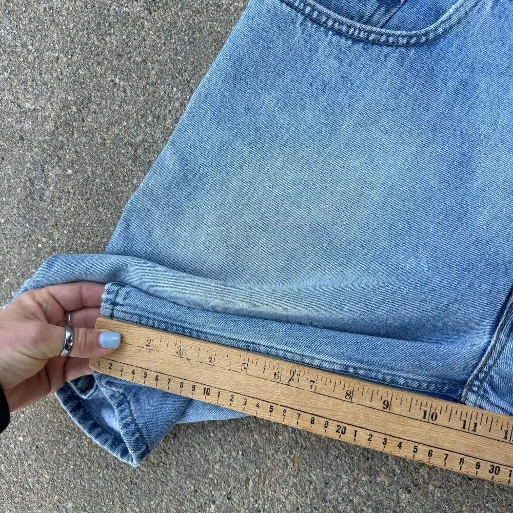 Vintage Y2K Levi's Silvertab Loose Faded Blue Denim Jean Shorts Jorts Size 33